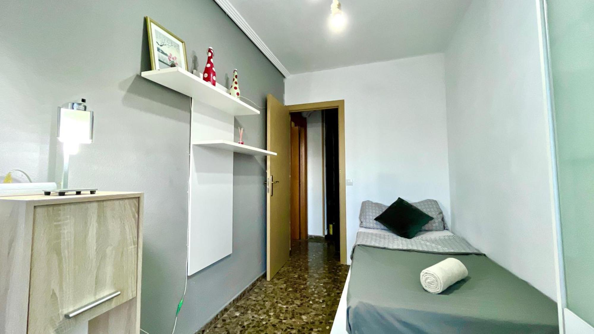 شقة Apartamento Compartido Con Vista Al Puerto فالنسيا المظهر الخارجي الصورة