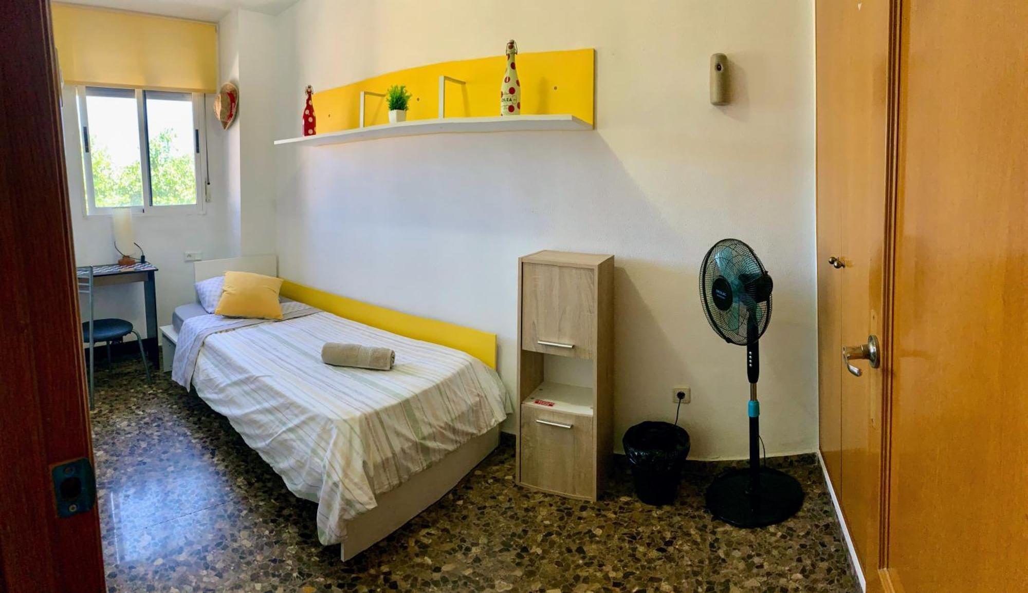 شقة Apartamento Compartido Con Vista Al Puerto فالنسيا المظهر الخارجي الصورة